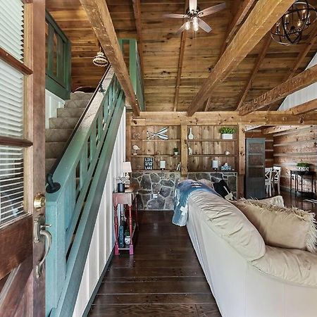 Rustic Cabin, Dock, Firepit, Kayaks & Games Winchester Eksteriør billede