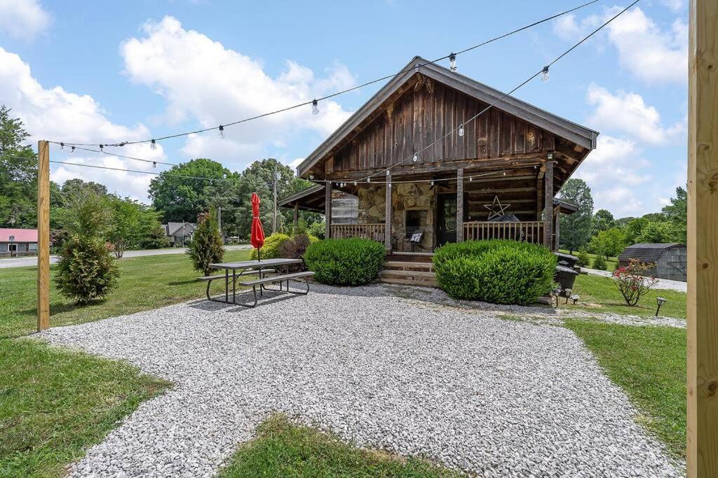Rustic Cabin, Dock, Firepit, Kayaks & Games Winchester Eksteriør billede